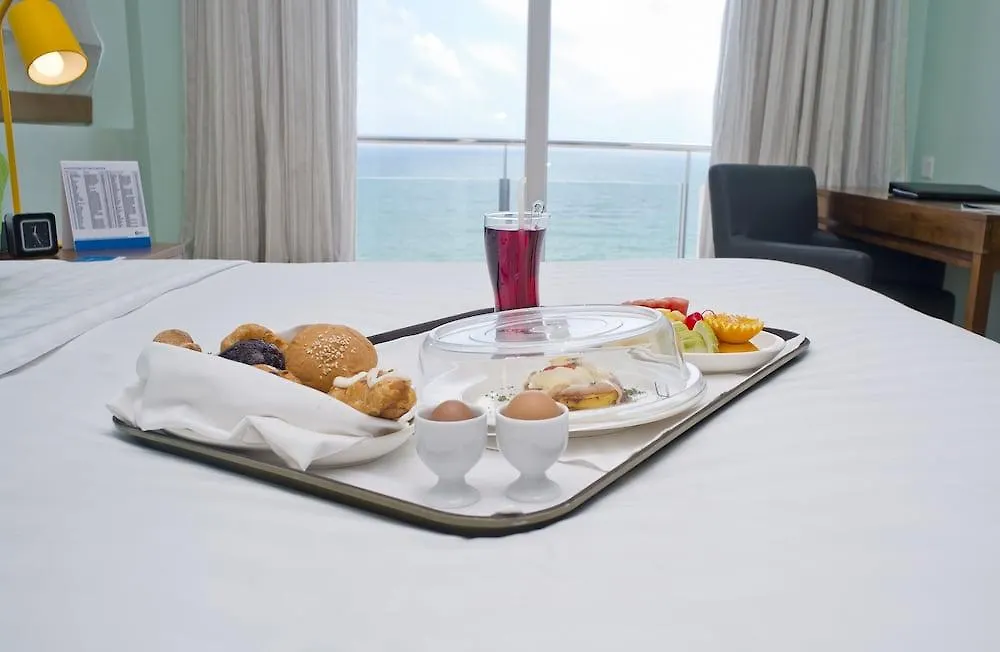 Ocean Edge Suites & Hotel Colombo