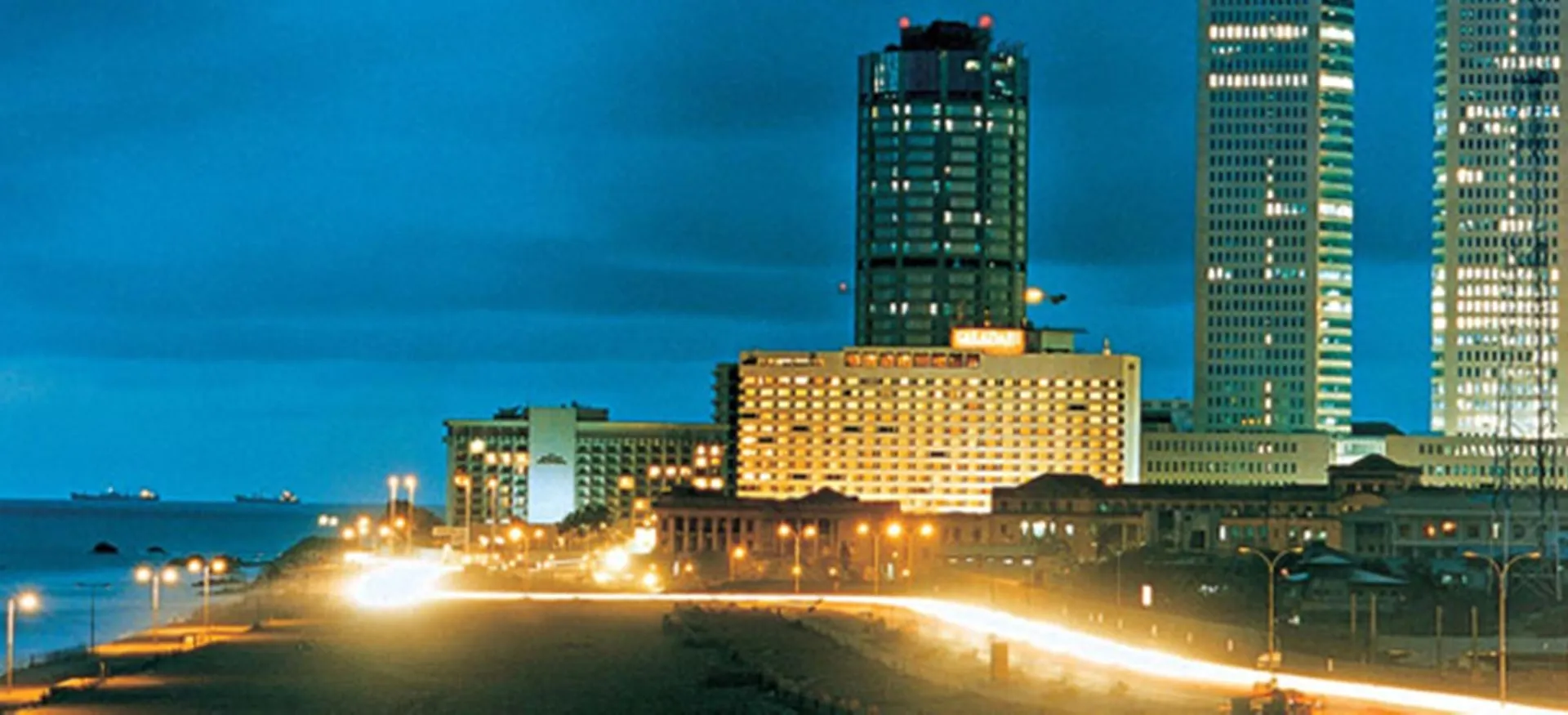 Ocean Edge Suites & Hotel Colombo 4*,  Sri Lanka