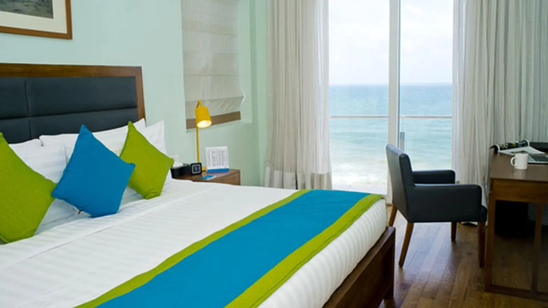 Ocean Edge Suites & Hotel Colombo