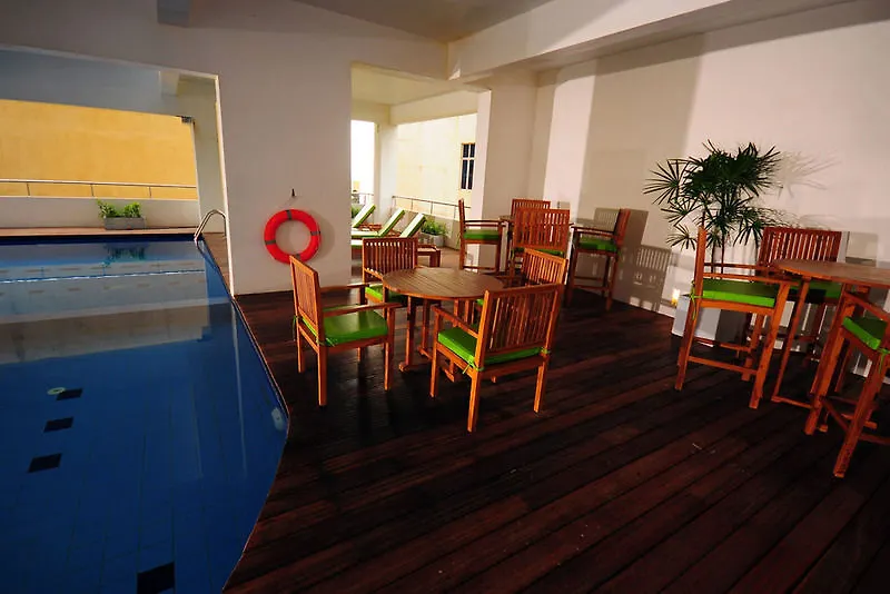 Ocean Edge Suites & Hotel Colombo