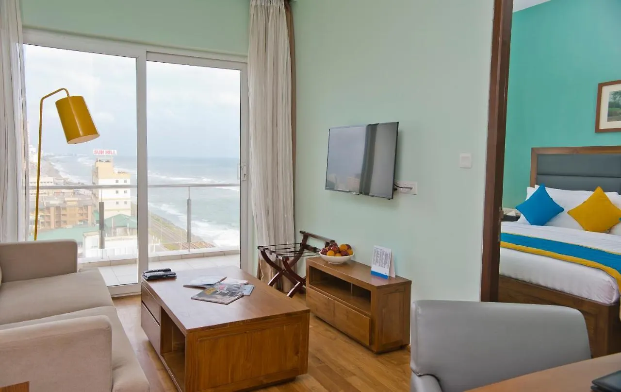 Ocean Edge Suites & Hotel Colombo