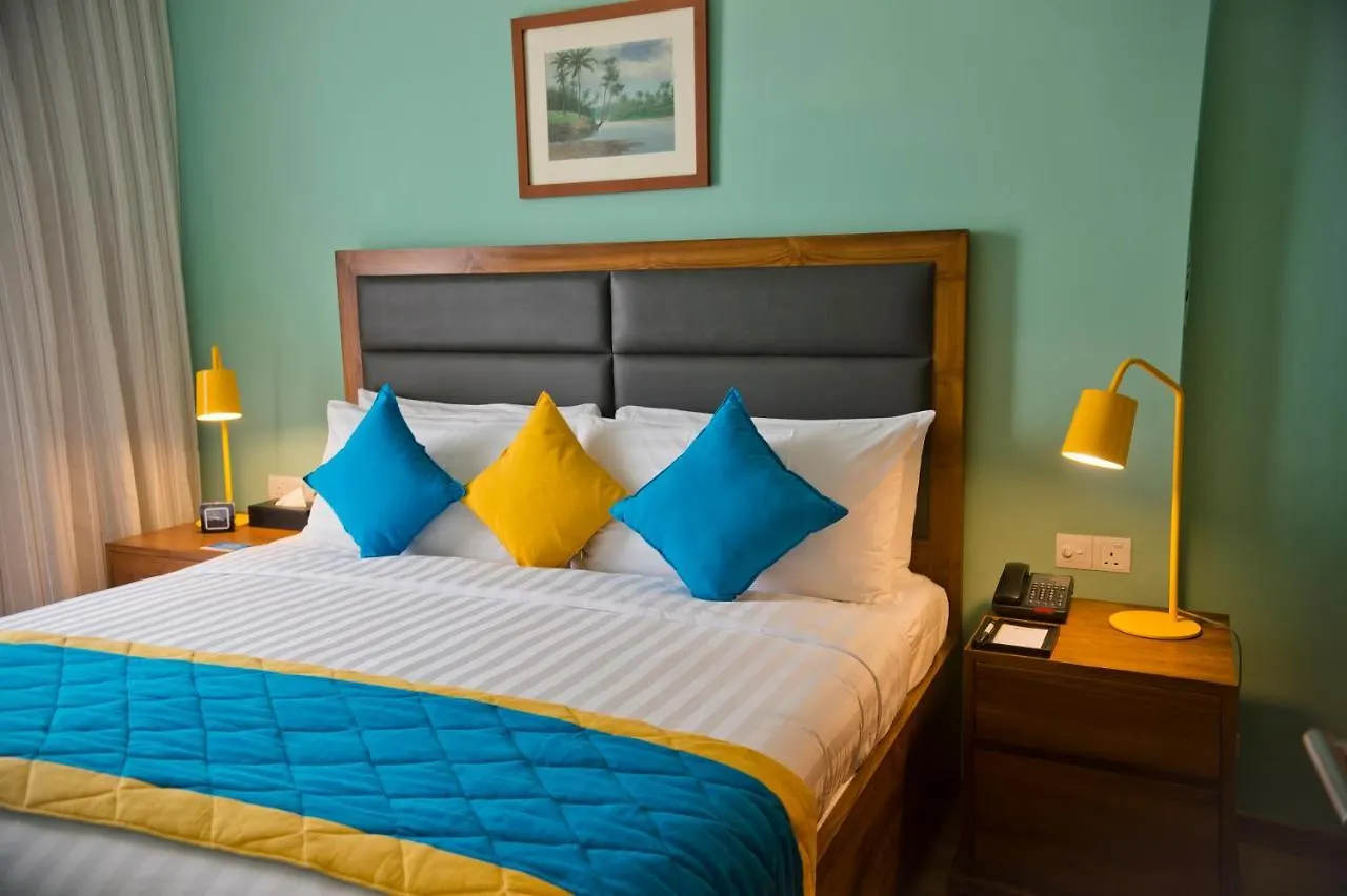 Ocean Edge Suites & Hotel Colombo