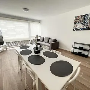 Tirou 5 Centre - Gare - Aeroport Apartment Charleroi