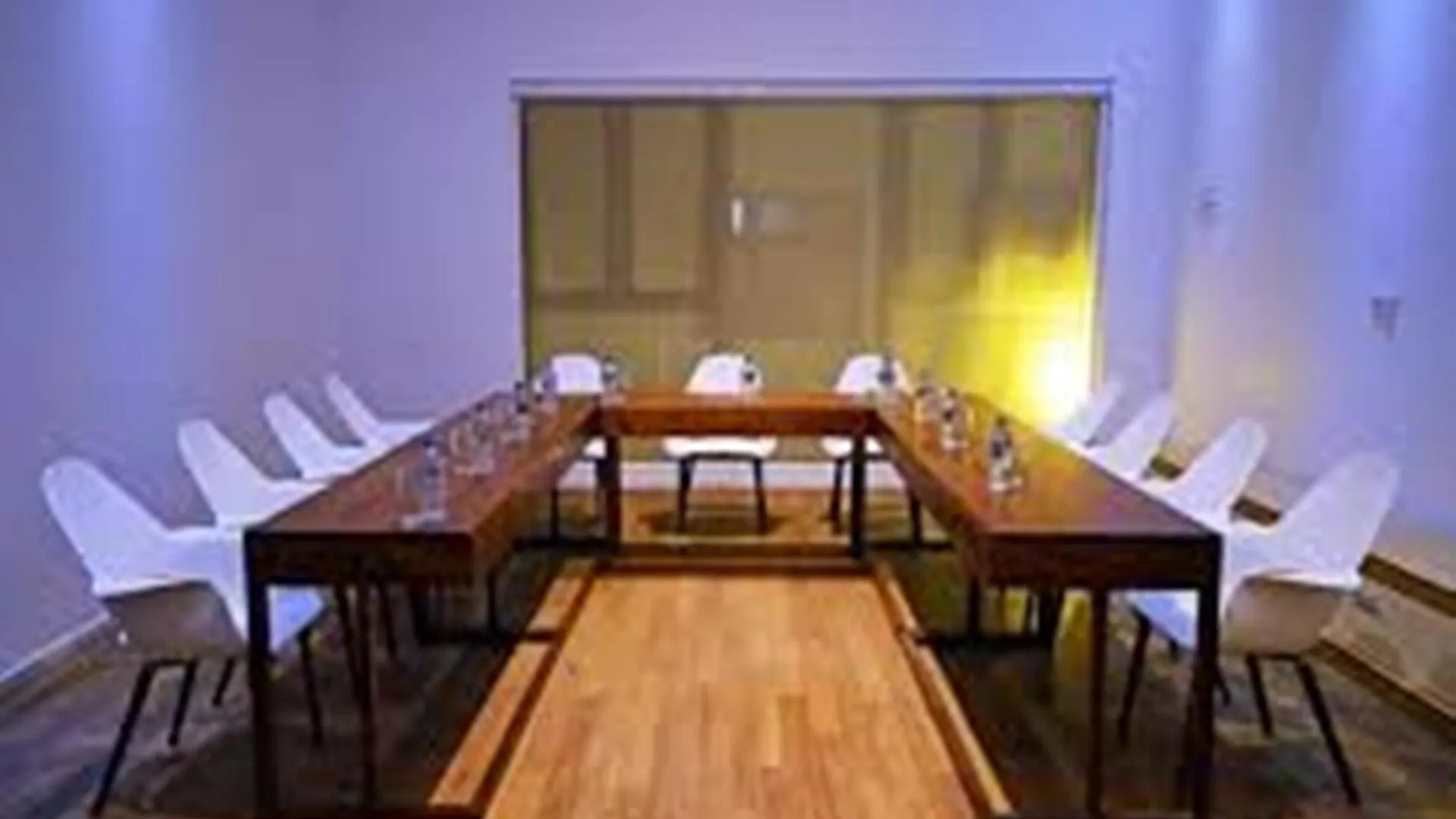 Ocean Edge Suites & Hotel Colombo