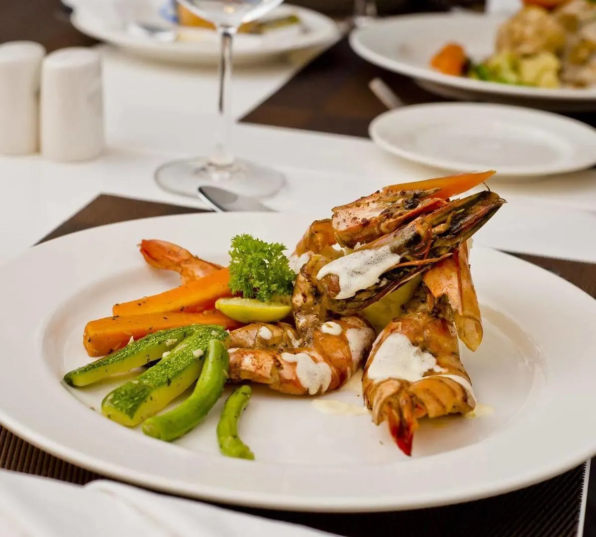 Ocean Edge Suites & Hotel Colombo